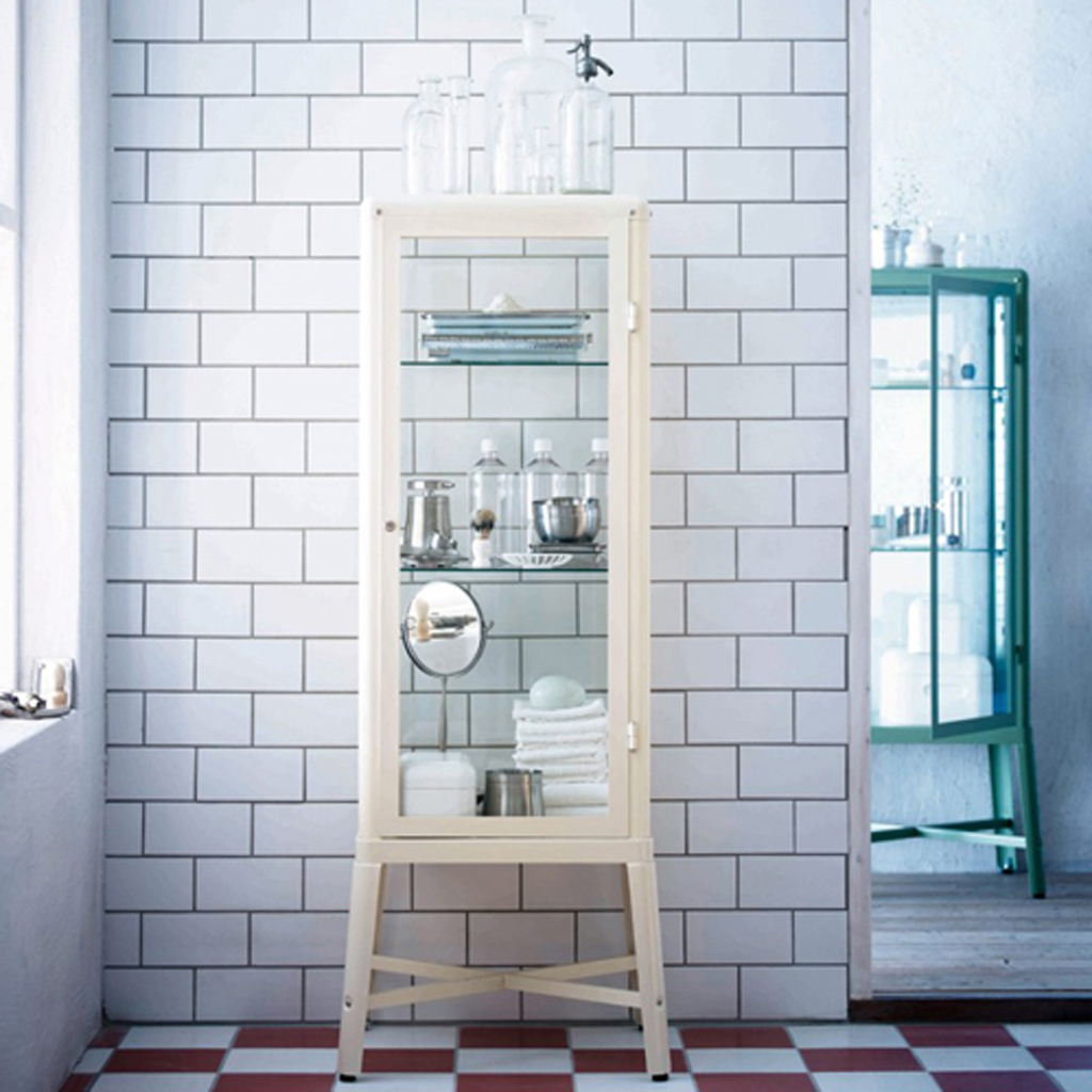4 raisons de céder au retour de la vitrine elle décoration