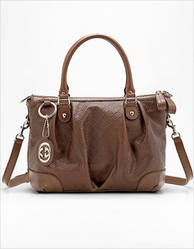 Gucci une version inedite du sac Sukey pour soutenir l Unicef