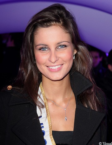 Malika Ménard : Miss France dans la peau d&#39;une journaliste - Malika-Menard-Miss-France-dans-la-peau-d-une-journaliste_visuel_article2