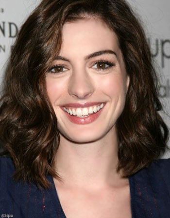 anne_hathaway_personnalite_une.jpg