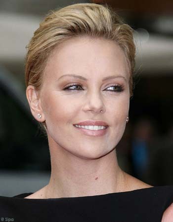 charlize theron biographie. Biographie : Charlize Theron