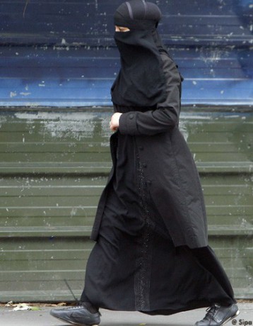le_niqab_visuel_galerie2.jpg