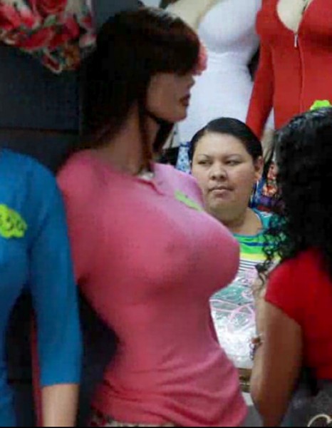 photo femme a gros seins