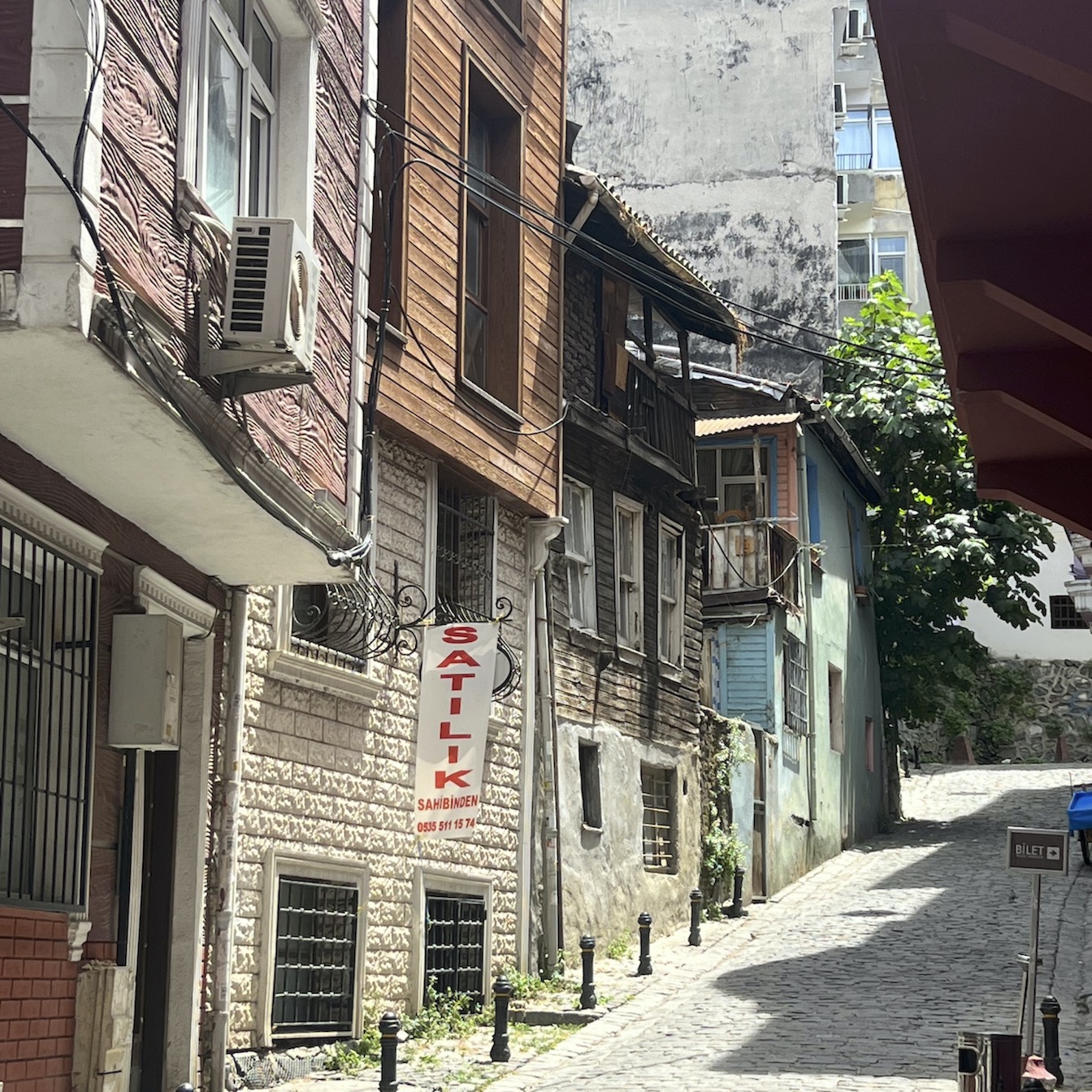 Voyage Color�
