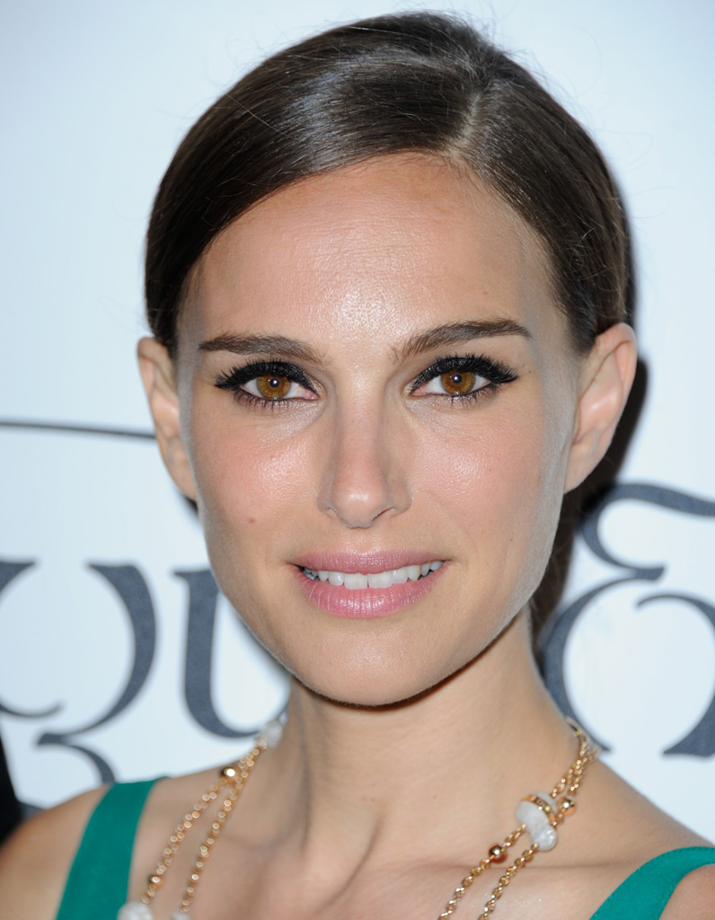 Natalie Portman aprs son relooking extrme en 2015 Relook Natalie Portman apres son relooking extreme en 2015