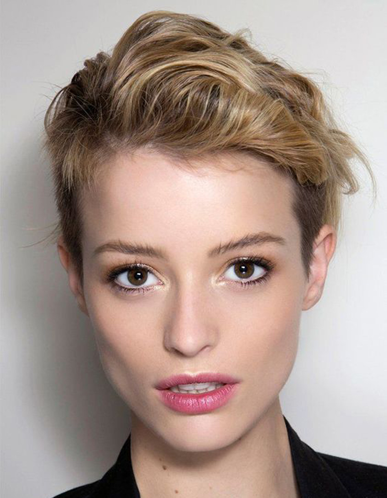 Coiffure Femme Cheveux Courts 2020