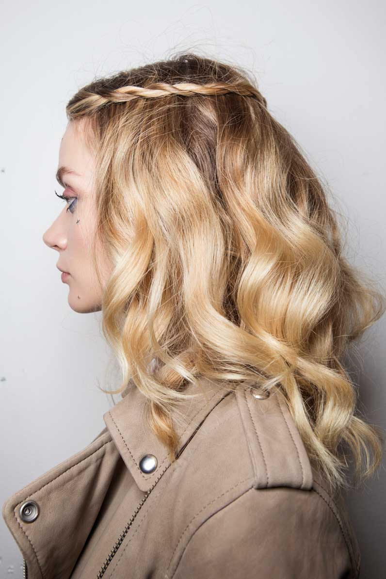Comment Se Coiffer Avec Des Cheveux Mi Long Coiffure cheveux mi longs demi queue automne hiver 2018 - Cheveux mi