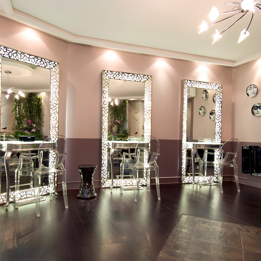 Delphine Courteille - Les 16 meilleurs salons de coiffure parisiens ... Delphine Courteille - Les 16 meilleurs salons de coiffure parisiens ...