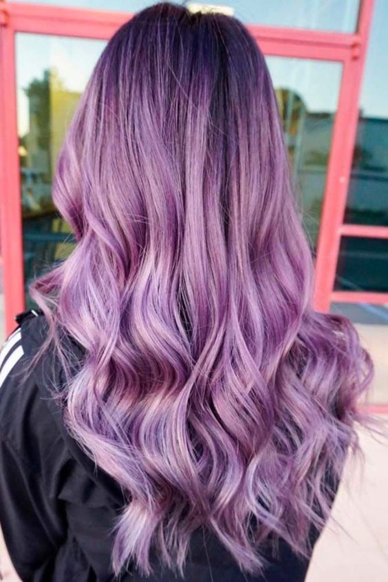 Cheveux violets balayage Cheveux violets allezvous craquer ? Elle