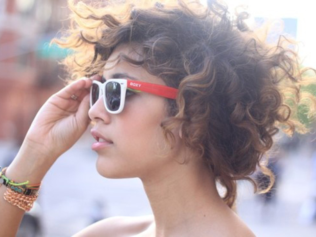 Idée coiffure cheveux bouclés automne-hiver 2016 - Cheveux bouclés