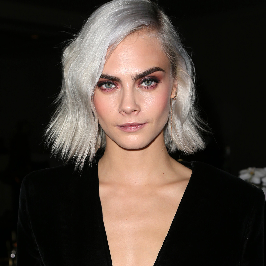 Coupe Ultra Courte Femme Tondeuse Après la coupe courte, Cara Delevingne rase tout ! - Elle