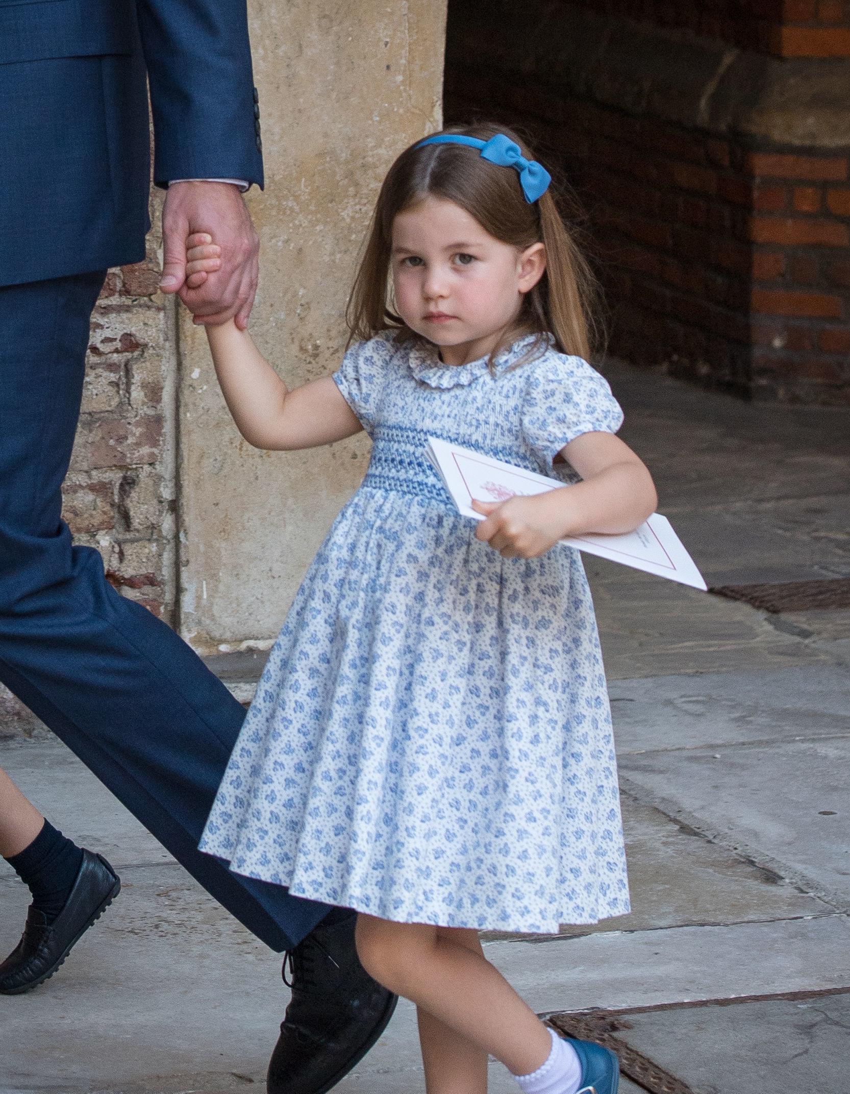 Les plus belles coiffures de princesse Charlotte, la fille de Kate et ...
