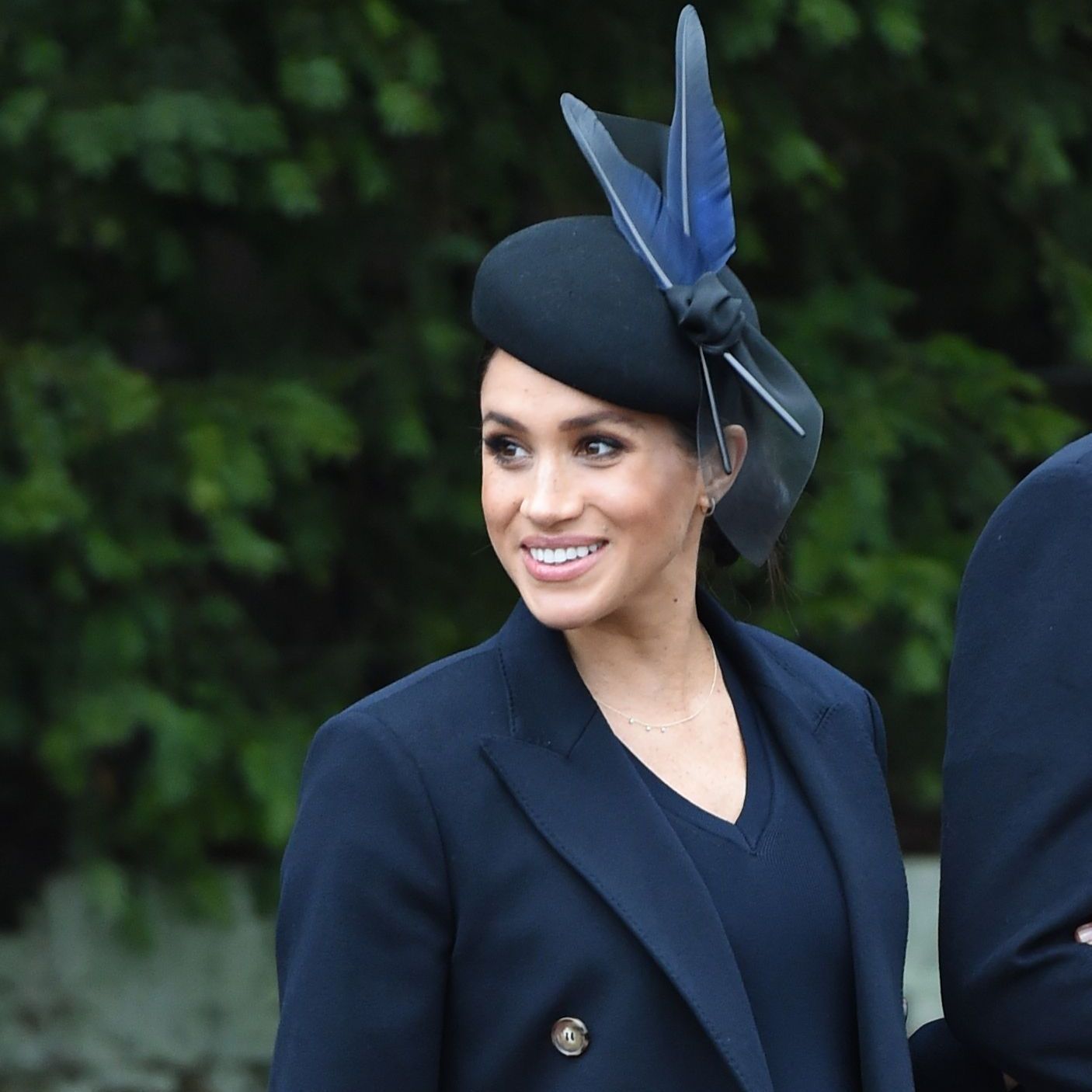 Meghan-Markle-change-de-coiffure-et-cree-le-buzz.jpg