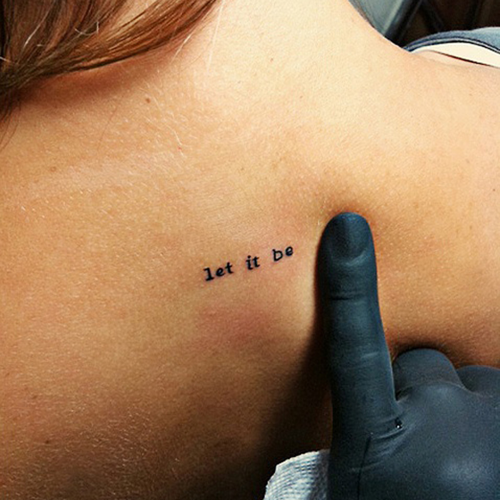 Petit tatouage phrase - Petit tatouage : un tattoo, oui ...