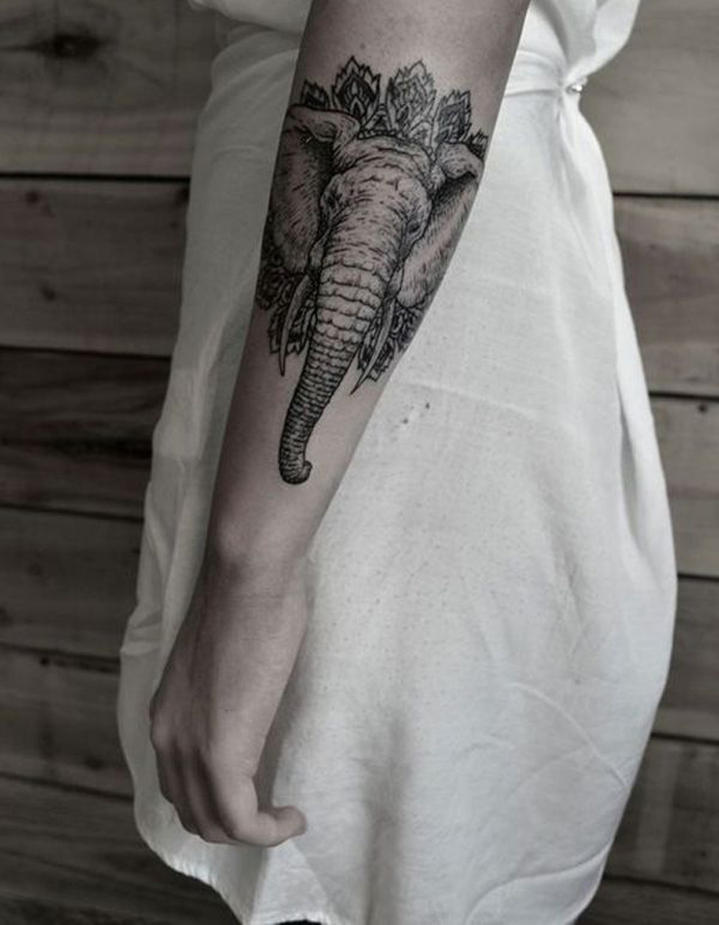 Tatouage Bras éléphant Un Tatouage Sur Le Bras Nos Jolies Idées Pour Sauter Le Pas Elle 7441