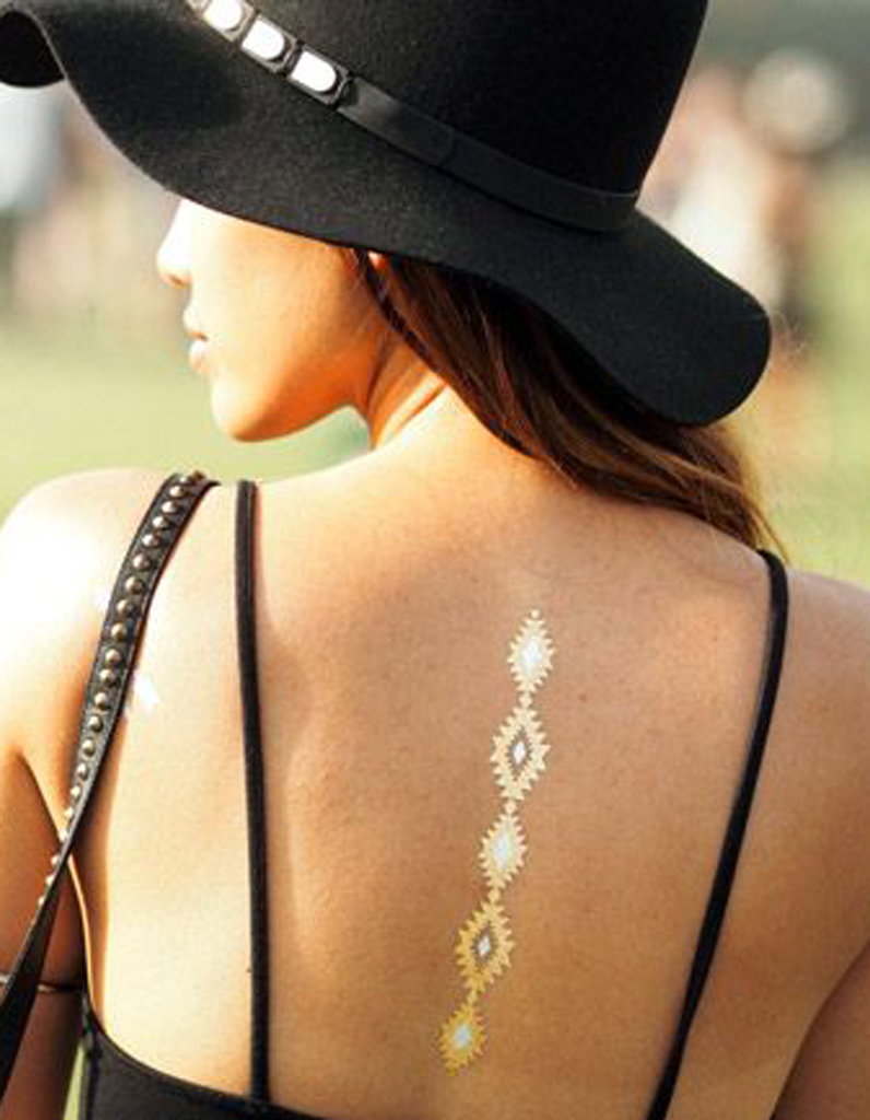 Tatouage Colonne Vertebrale Dore Oserez Vous Le Tatouage Sur La