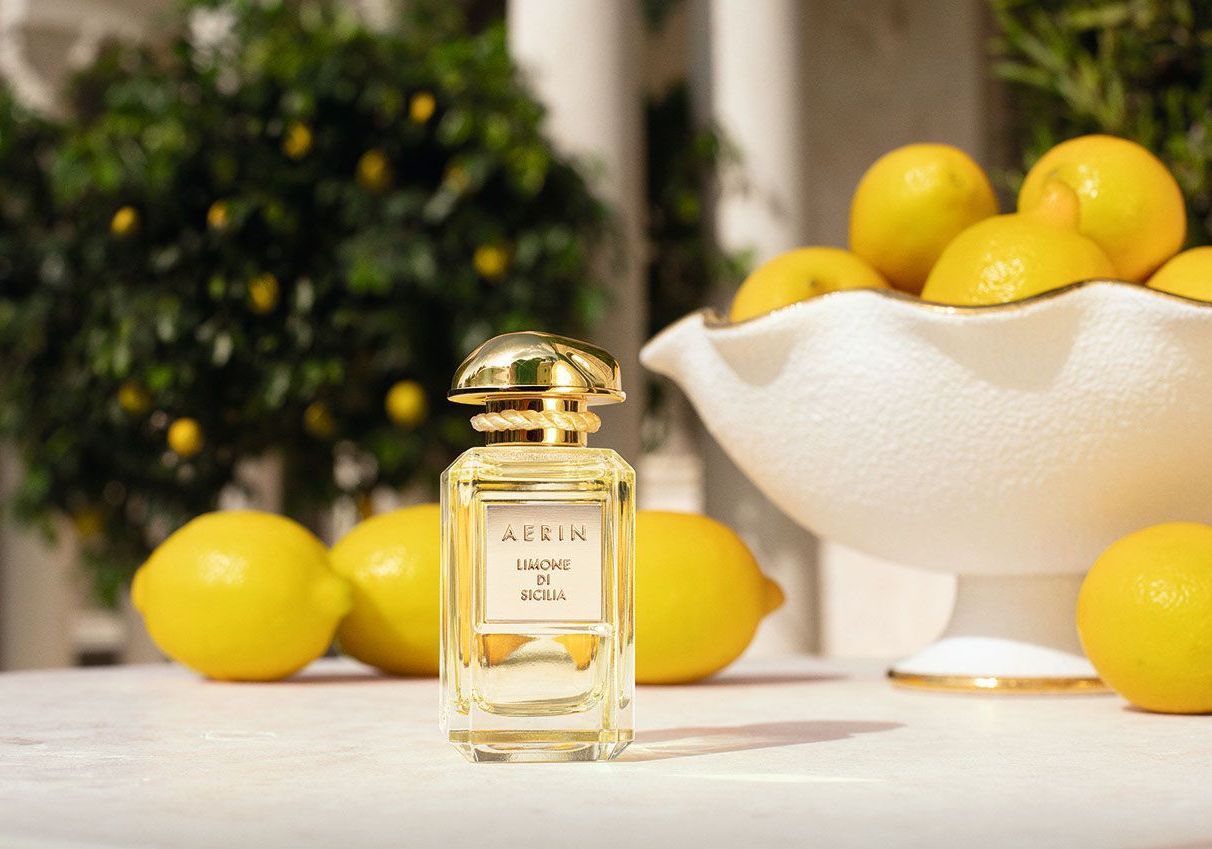 Туалетная вода лимон. Духи Aerin Citrus. Духи Сицилия лимон. Limone di Sicilia от Aerin. Лимонные парфюмы женские.