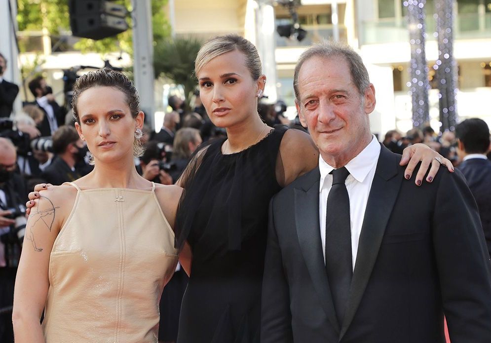 Cannes 2021 : sans surprise, Julia Ducournau remporte la ...