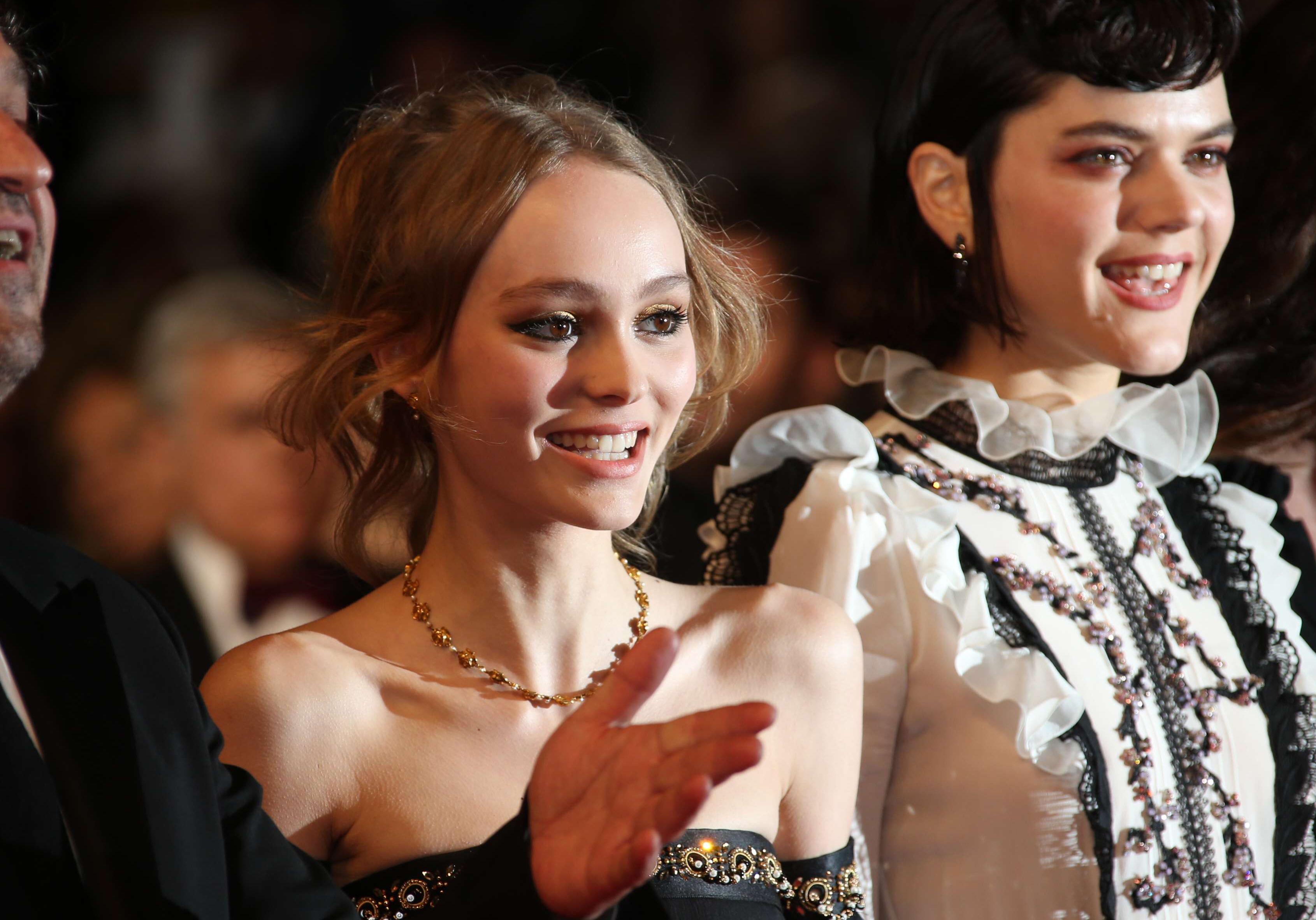 Cannes 2016 Premi re Mont e Des Marches En Beaut Pour Lily Rose Depp 