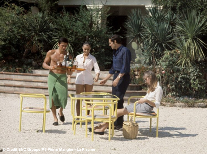 Envie De Se Prelasser Dans Le Meme Transat Qu Alain Delon Elle Decoration