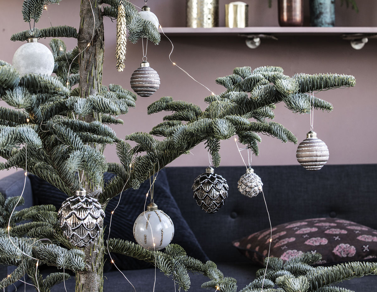 Comment décorer un arbre de Noël ?