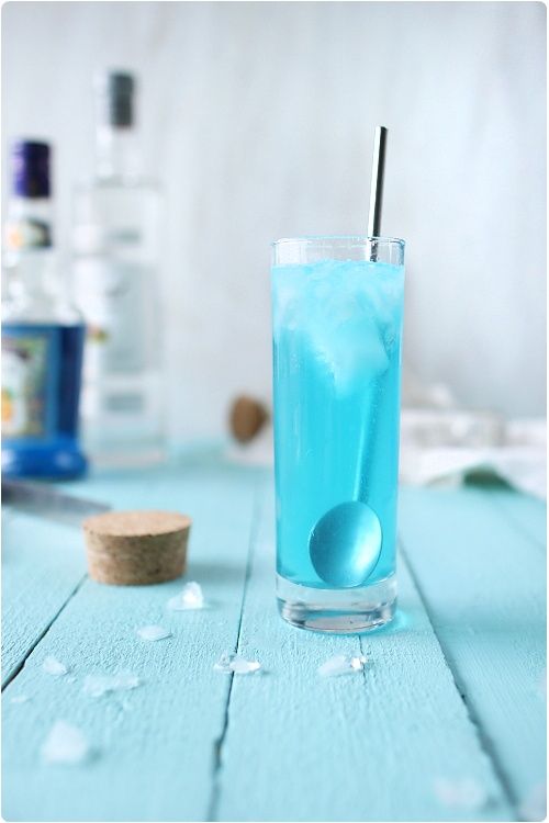 Cocktail bleu avec rhum - Des cocktails bleus pour encourager son