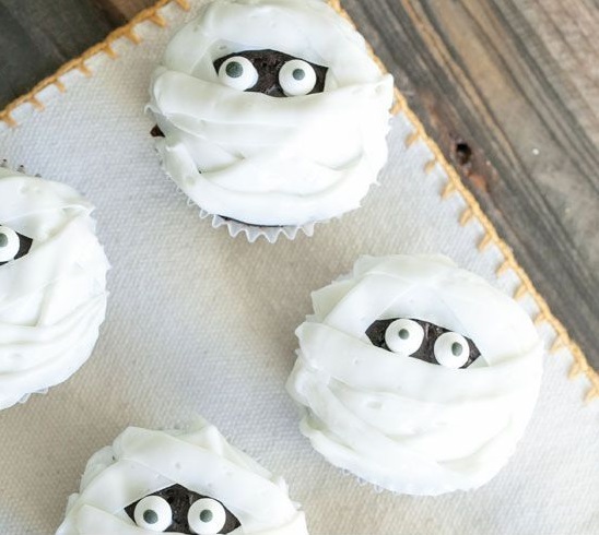 Cupcake Halloween Momie Ces Cupcakes D Halloween Vont Faire Un Carton Monstre Elle A Table