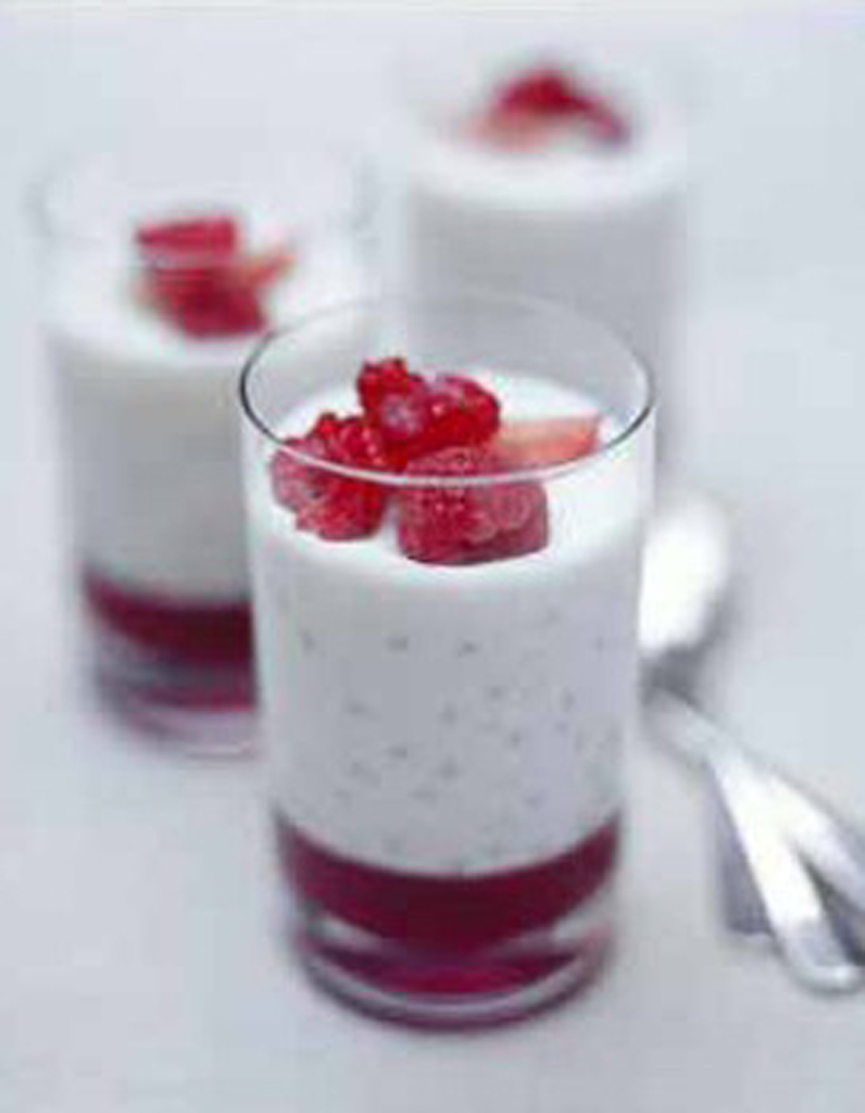 Tapioca au lait de coco et fruits rouges Du soleil dans nos desserts Elle à Table