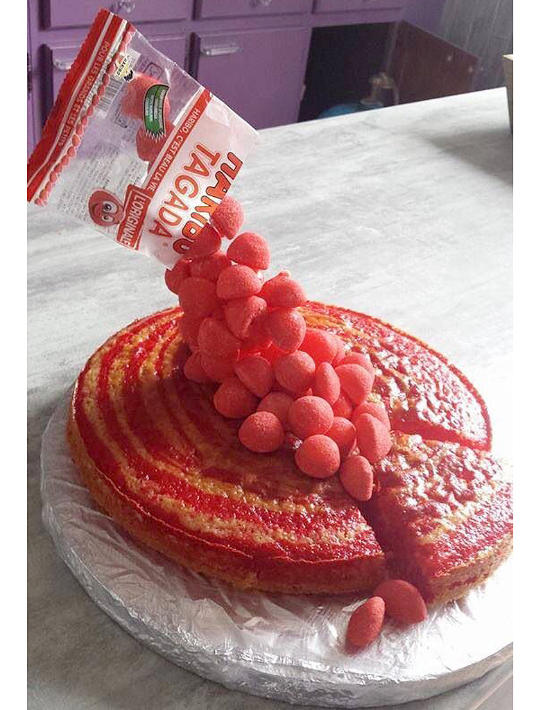 Gravity Cake Aux Fraises ada Gravity Cake A Tomber Elle A Table Gravity Cake Aux Fraises ada Gravity Cake A Tomber Elle A Table