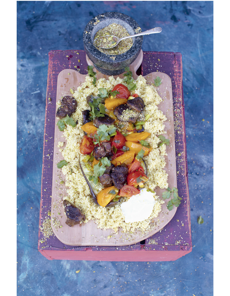 Tajine d'agneau, aubergines poêlées et crumble de cumin Jamie Oliver