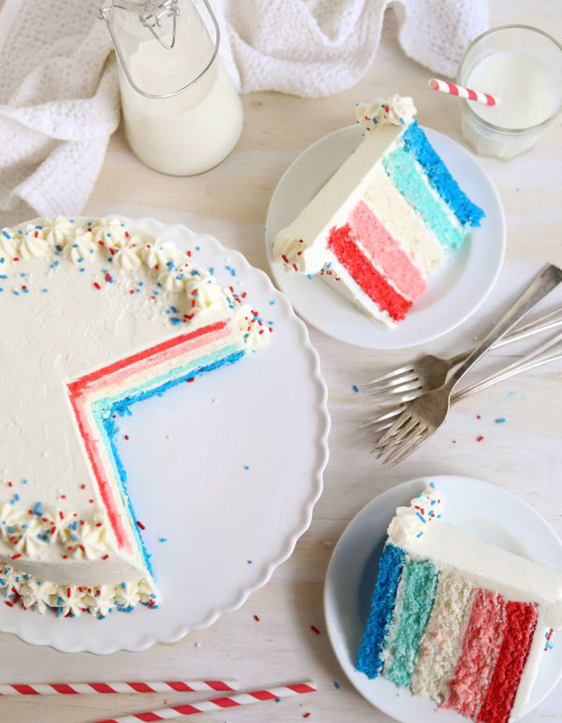 Rainbow Cake Bleu Et Rouge Rainbow Cake Les Creations Bluffantes De Pinterest Elle A Table