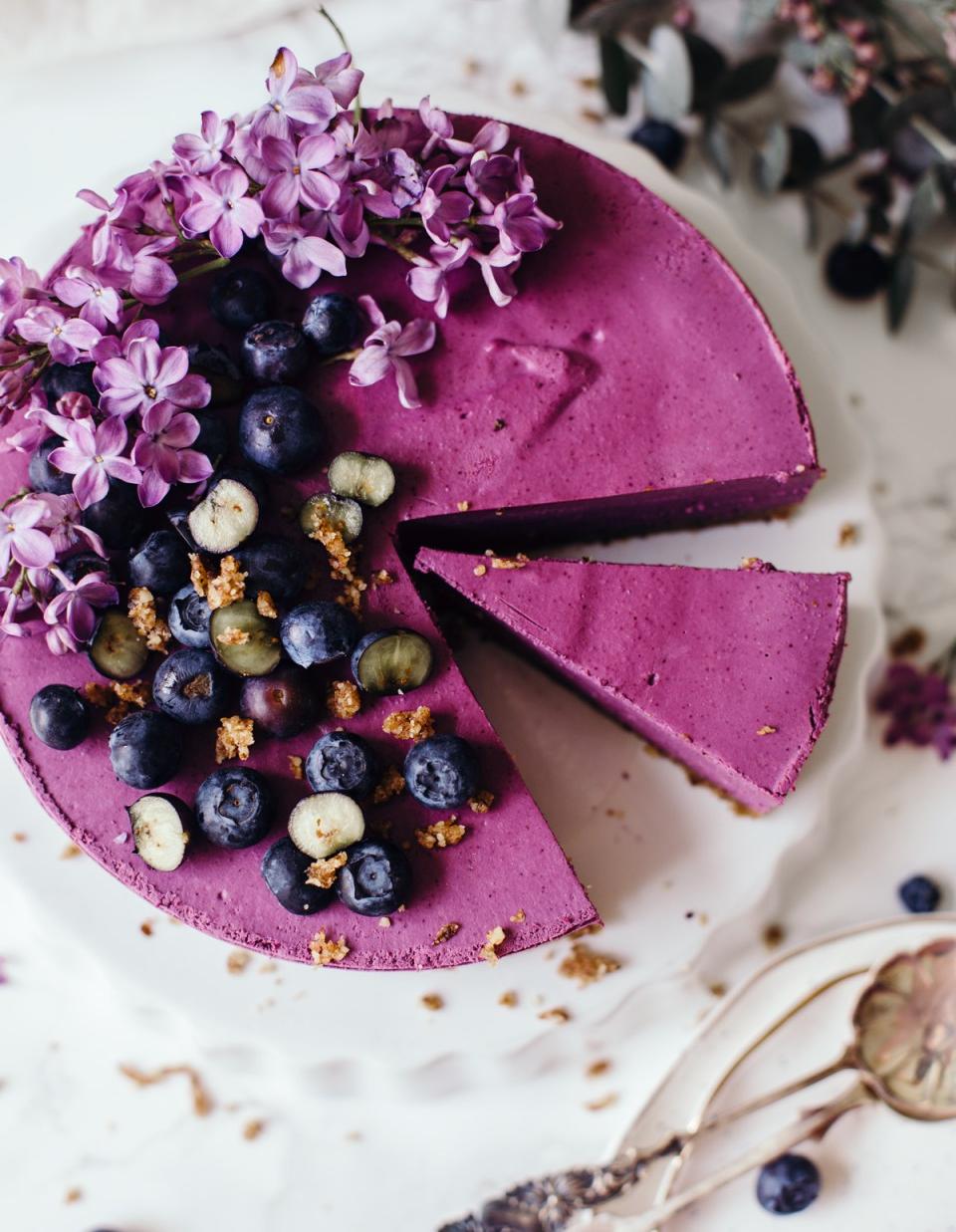 Cheesecake Aux Myrtilles - 10 Recettes Pour Voir La Vie En Ultra Violet ...