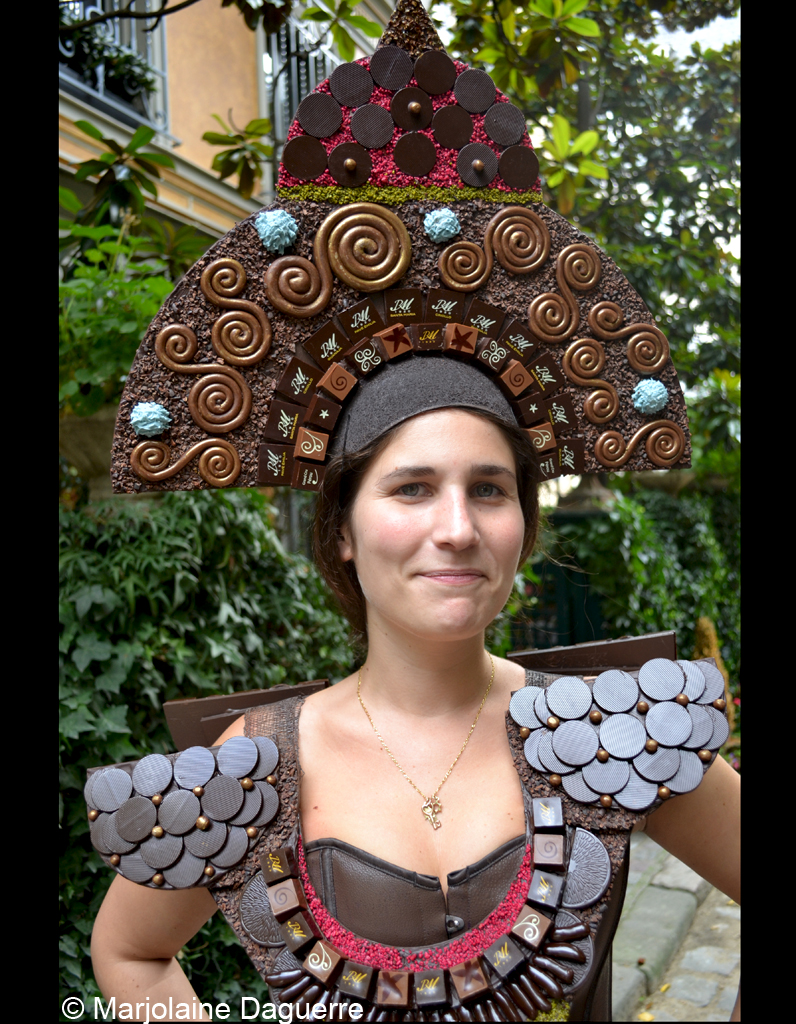 Une coiffe qui décoiffe - Salon du Chocolat 2012 : Josephine Draï belle ...