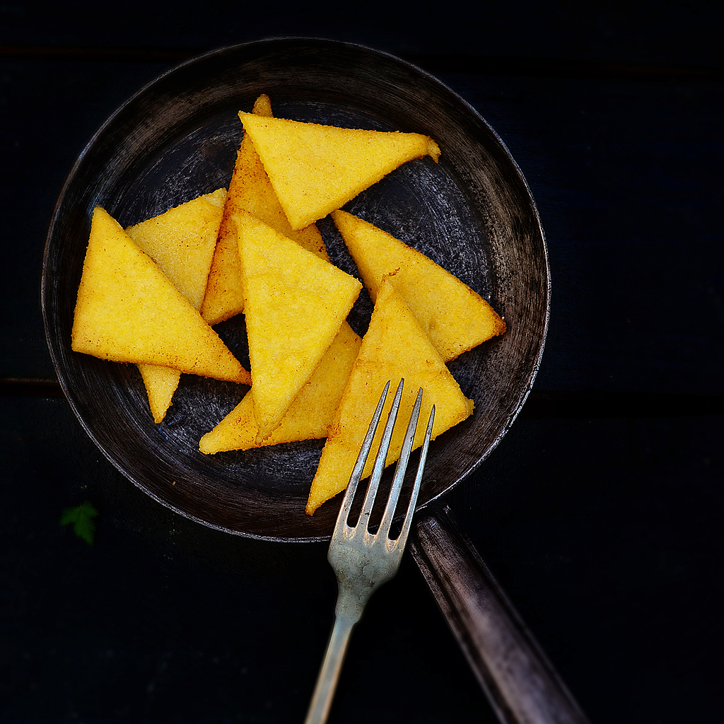Polenta la polenta est une farine de maïs, idéale pour cuisiner sans gluten Elle à Table