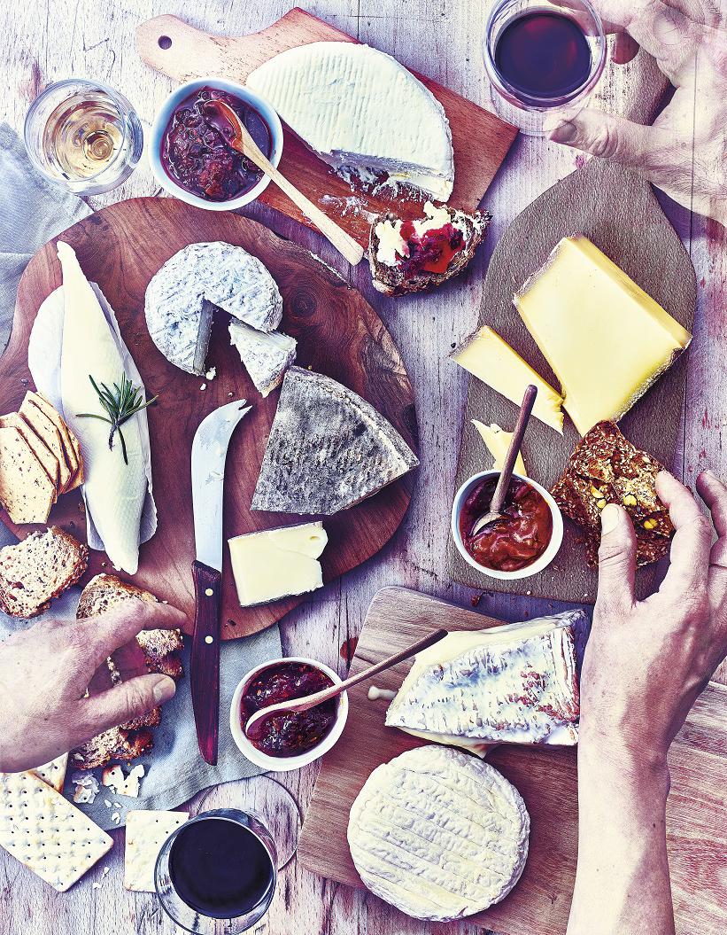 Confit de tomates au fenouil à servir avec un fromage de Confit de tomates au fenouil à servir avec un fromage de