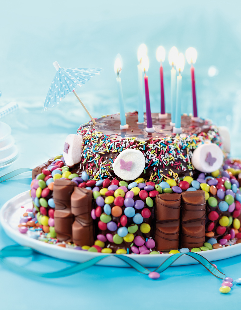 G teau D anniversaire Chocolat Au Micro ondes Pour 20 Personnes 
