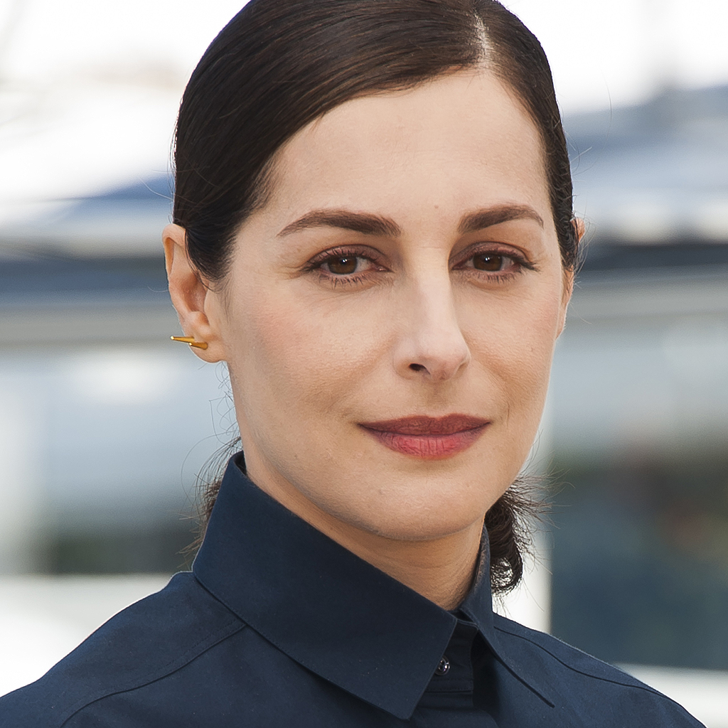 Séduction Haute Tension Saison 2 Amira Casar aime ça... - Elle