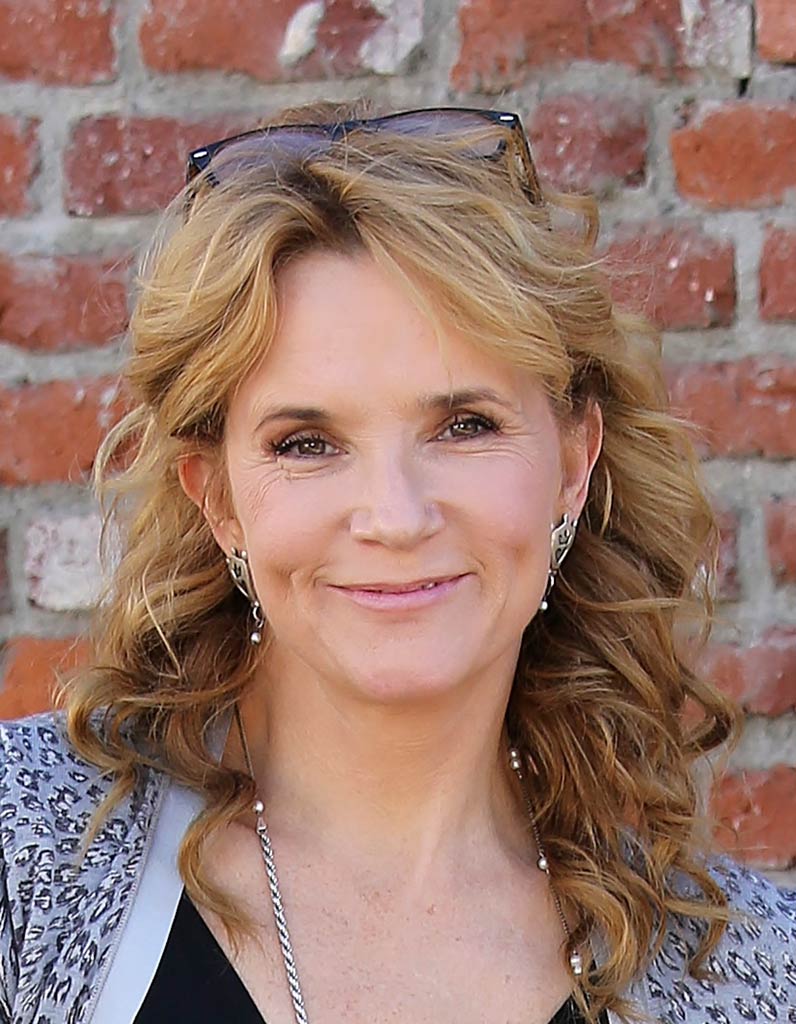 Lea Thompson Aujourdhui Que Sont Ils Devenus Les Acteurs De Retour Vers Le Futur Elle 