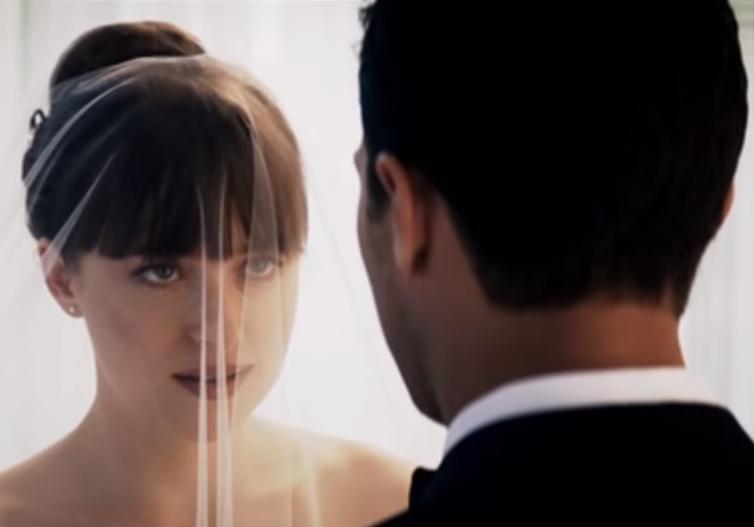 50 Nuances Plus Claires Netflix Date Cinquante nuances plus claires : la bande-annonce est là ! - Elle