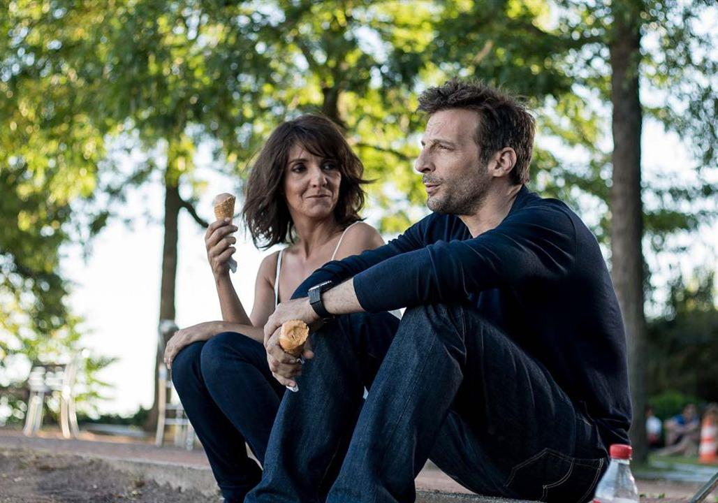 Serie La Femme Qui Habitait En Face Mathieu Kassovitz tombe-t-il sous le charme de Florence Foresti ? - Elle