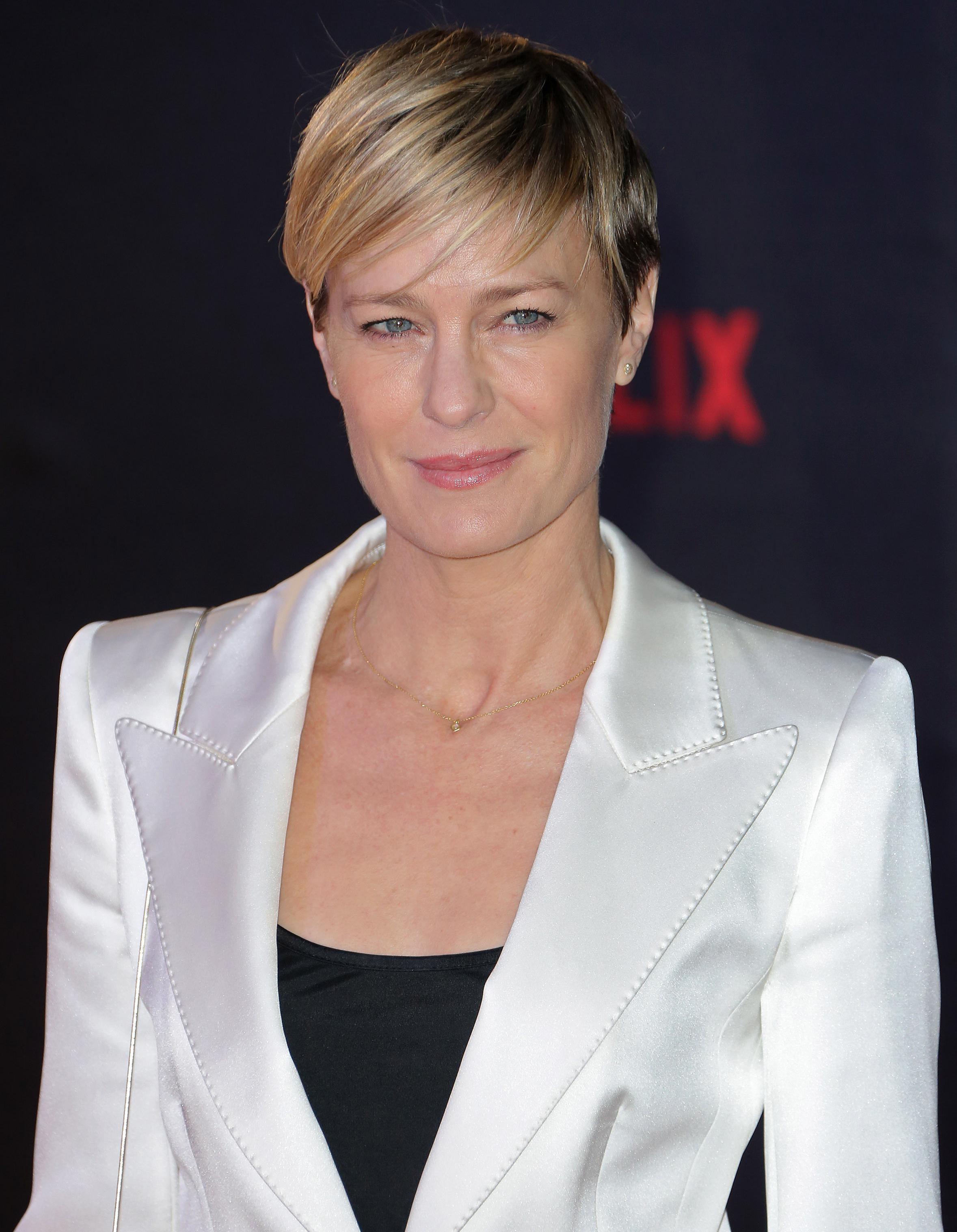Robin Wright Films Et Programmes Tv Robin Wright rejoint le casting de « Blade Runner 2 » - Elle