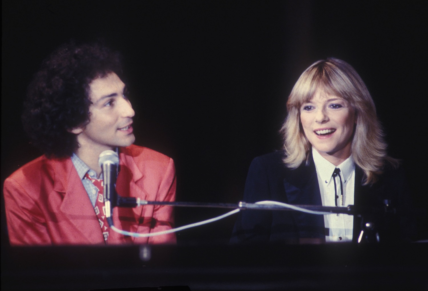 20 Ans D'amour à La Télévision Replay France Gall et Michel Berger en pleine performance sur scène - Michel