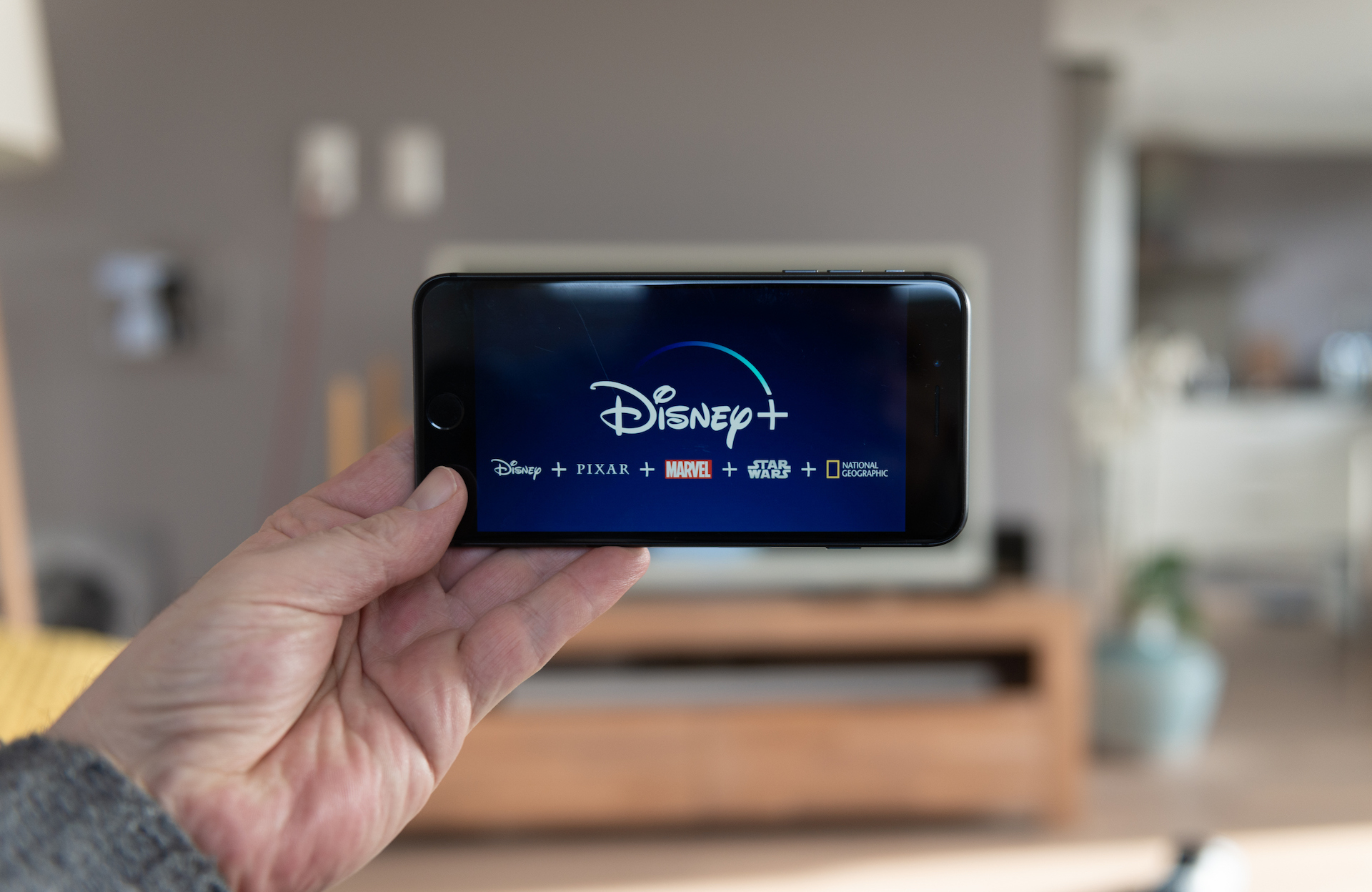 Kamasutra Une Histoire D Amour Streaming Guerre du streaming : Disney+ gagne 14,4 millions d'abonnés et dépasse  Netflix - Elle