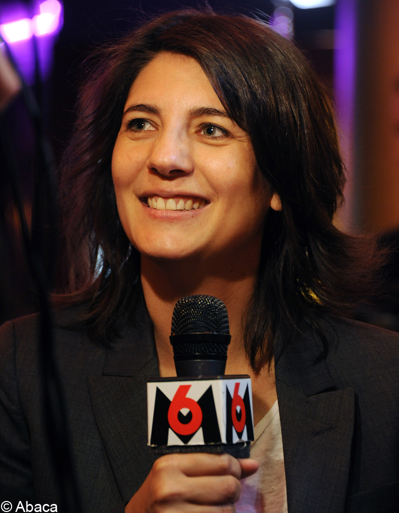 Estelle Denis La présentatrice de « 100% Mag » quitte M6 et son émission quotidienne - Mercato ...
