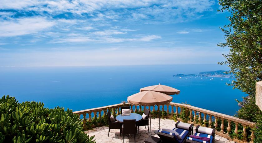 Un hôtel en bord de mer à Eze  Top 10 des plus beaux hôtels en bord de