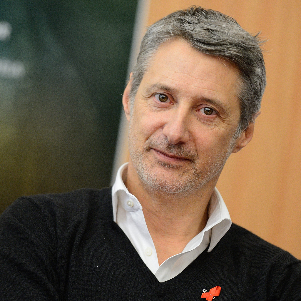 Antoine de Caunes au « Grand Journal » des premières images