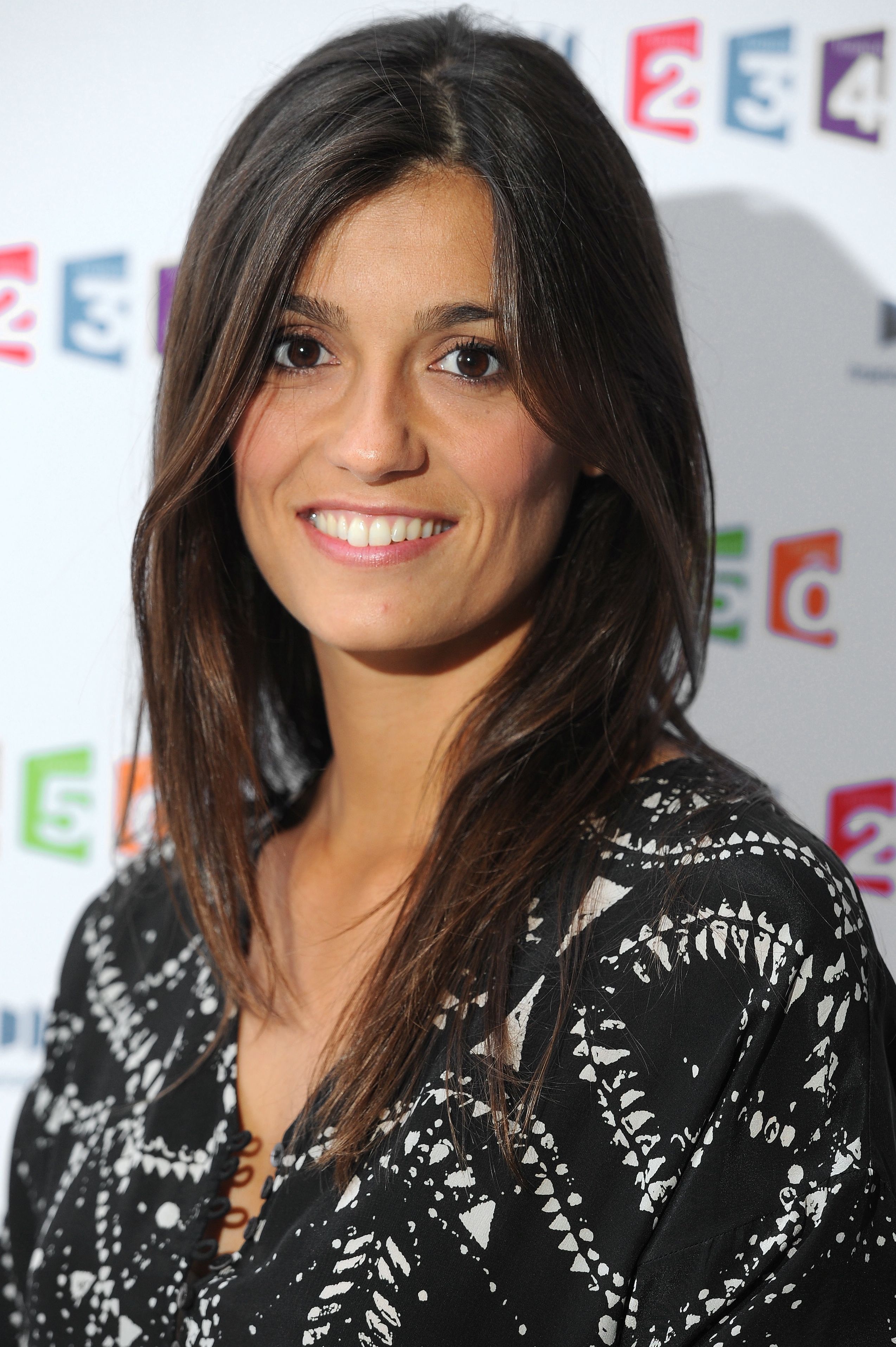 Tania Young Presentera Faut Pas Rever Sur France 3 Elle