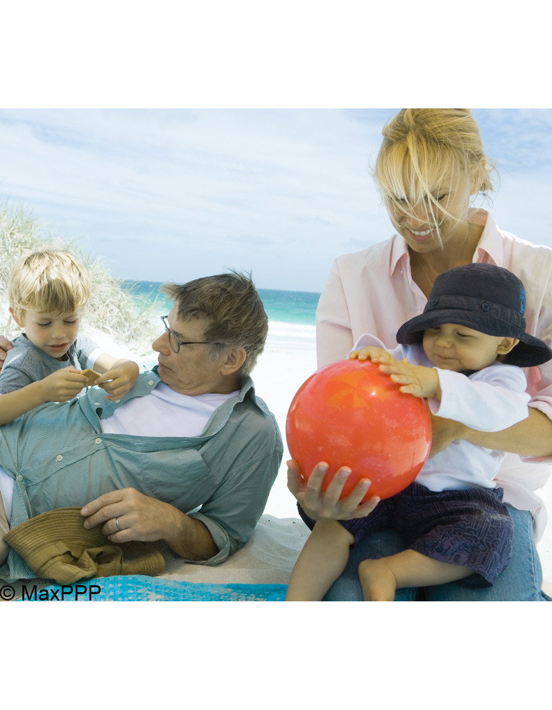 Parents Apres 40 Ans Ou Comment Deculpabiliser La Parentalite Tardive Elle