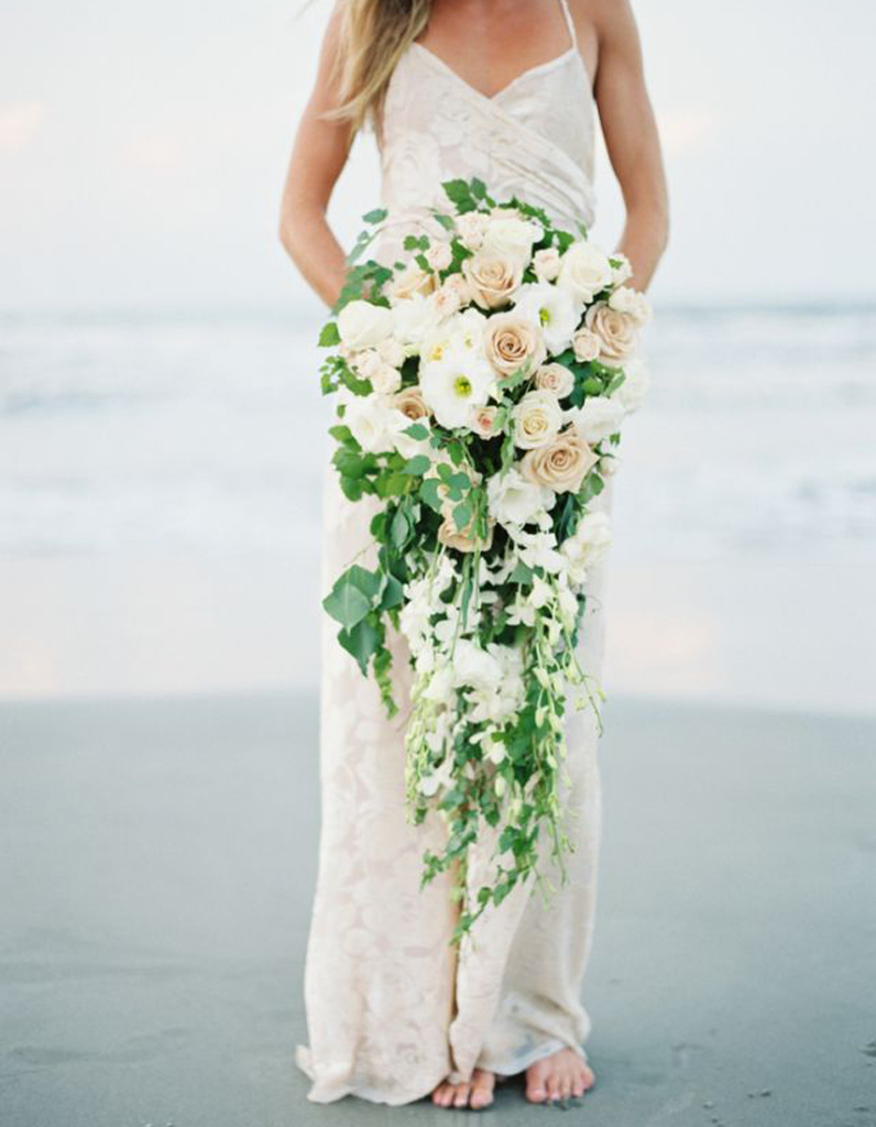3 Mois Pour Se Marier Big Ed Bouquet de mariée en cascade - 20 beaux bouquets de mariée pour égayer