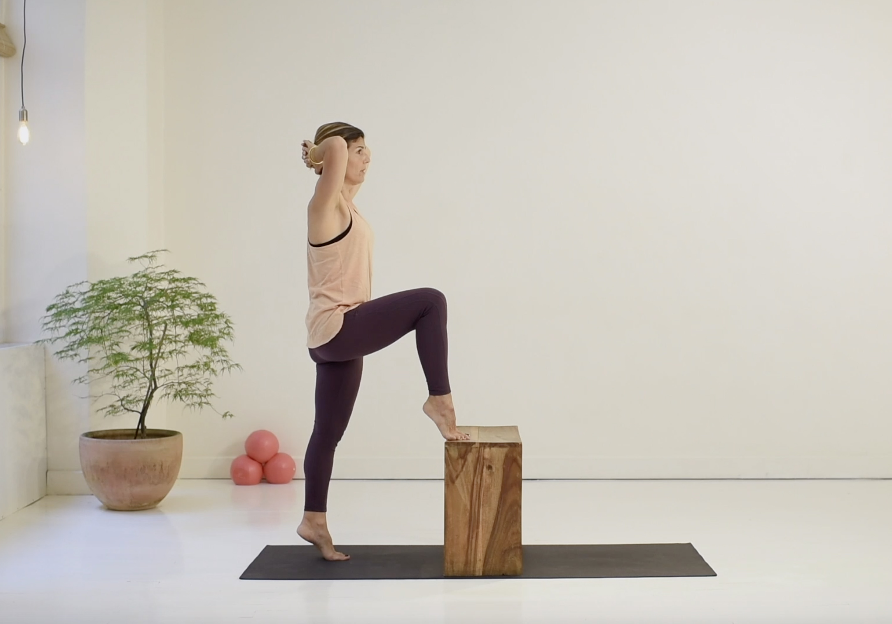 Cours de Pilates en vidéo 20 minutes pour tonifier sa silhouette avec